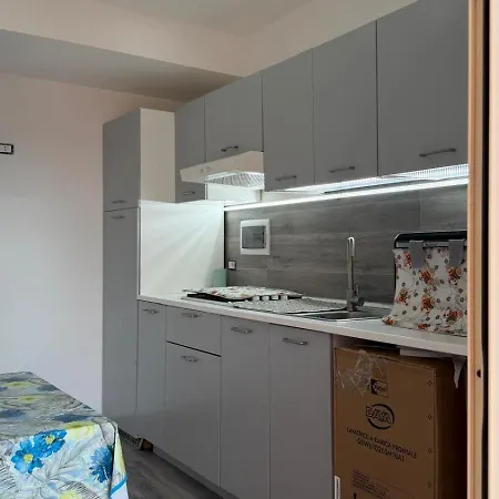 Apartman Un Tuffo Nello Stretto *